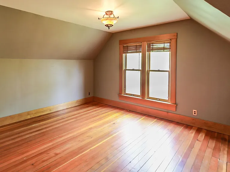 923 S Jefferson St — Photo 21