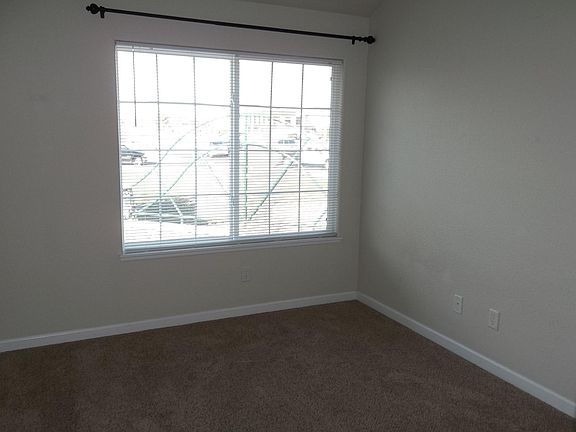 5th image of 1335 Lake Cir #E9