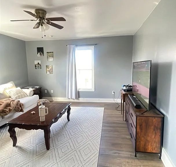 1464 Forest Ave — Photo 9