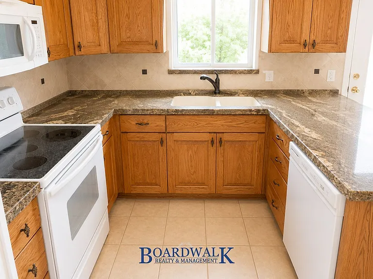 3303 W Hector Dr — Photo 12