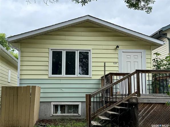 133 L Avenue S, Saskatoon, SK S7M 2G0
