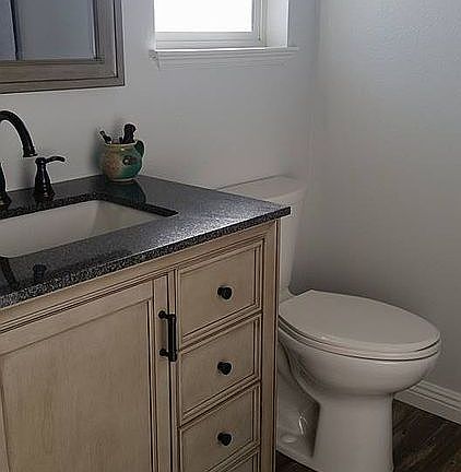 Master bathroom 