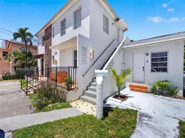 1900 SW 6th St, Miami, FL 33135