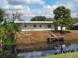 1168 Dolphin Ln, Moore Haven, FL 33471
