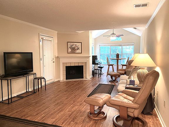 12300 Apache Ave. #1211, Savannah, GA - Living Room and Furnishings