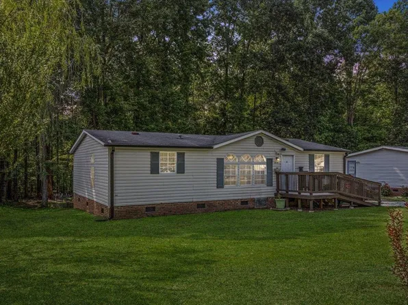 1054 Apple Blossom Ln, Burlington, NC 27217