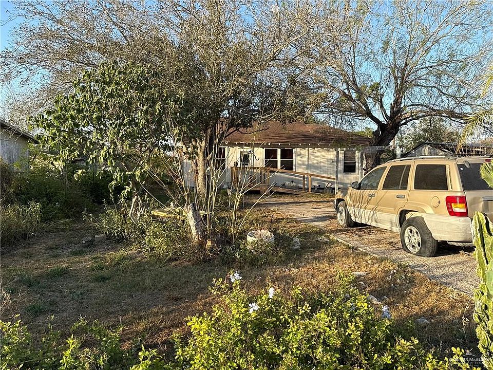 2nd image of 6116 Barreda Cir N