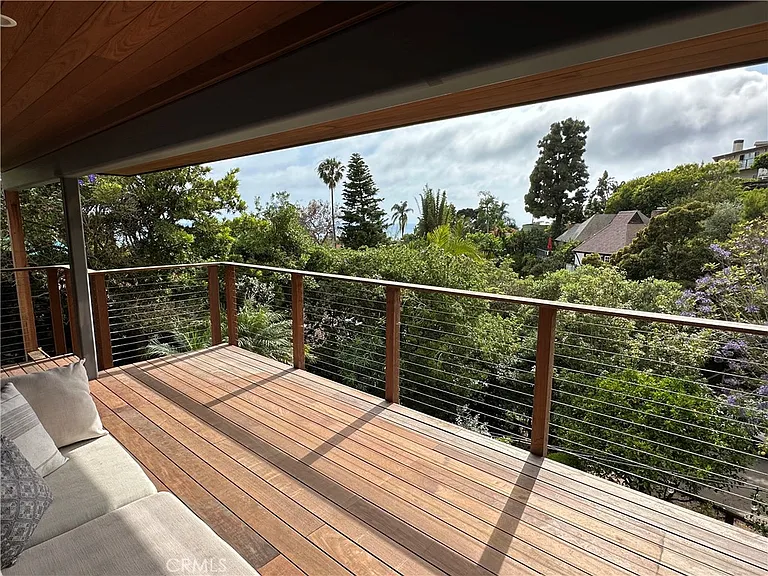 843 La Vista Dr — Photo 21