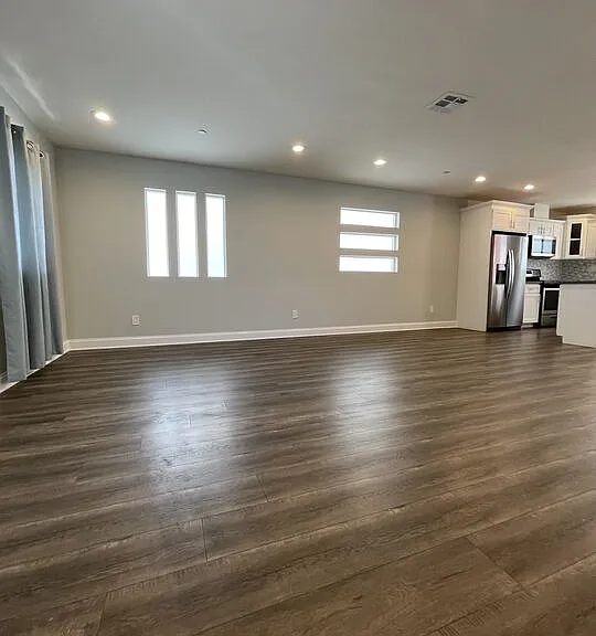 4710 Maplewood Ave — Photo 6