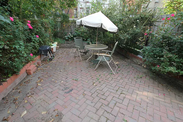 Rented by Bedford 6 Real Estate | media 38