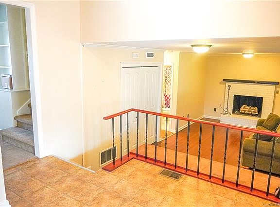 4th image of 5433 Autumn End Cres