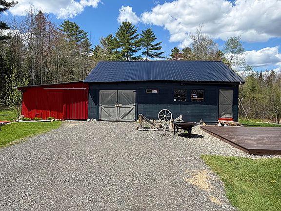 2nd image of 411 Main Road