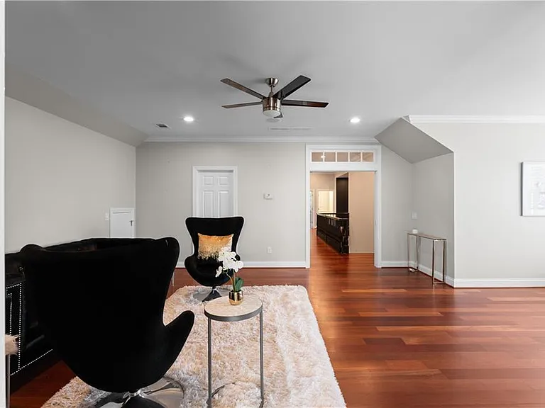 980 Fenimore Cir — Photo 53