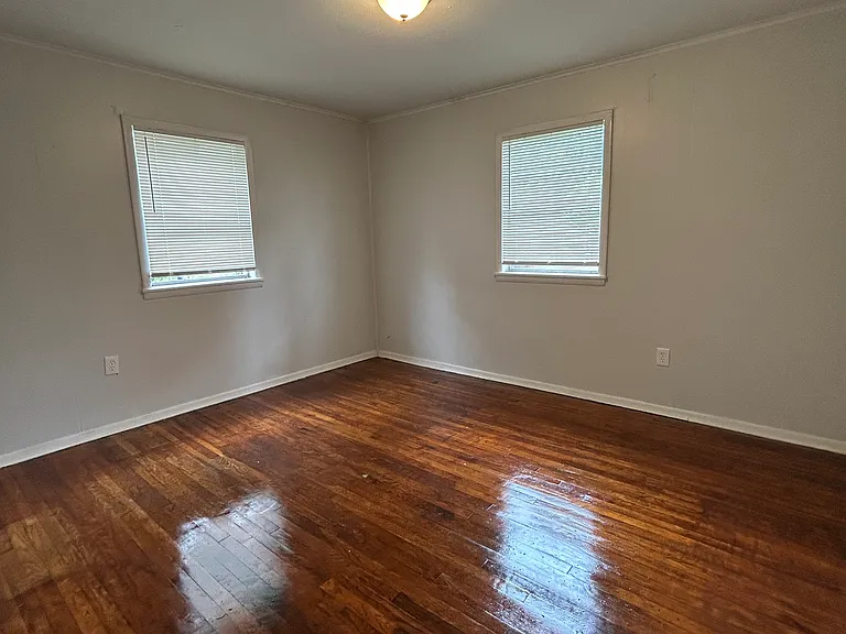 422 Oneida Ave — Photo 13