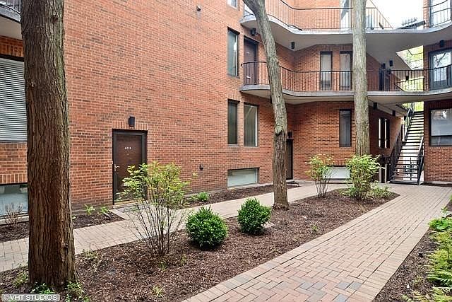 1st image of 425 W Grant Pl APT B