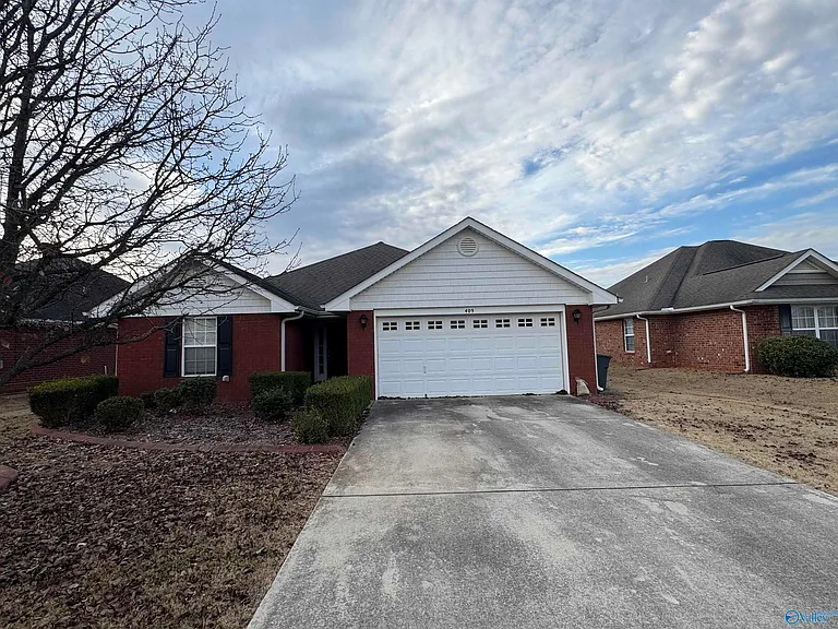 409 Summer Cove Cir NW — Photo 1