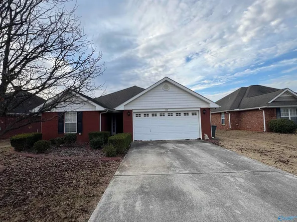 409 Summer Cove Cir NW, Madison, AL 35757