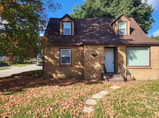 823 Peter Ave, Rockford, IL 61108