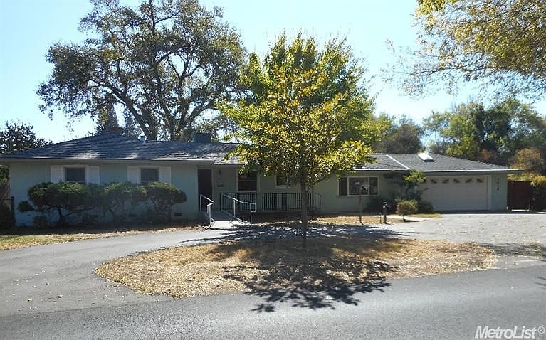 1st image of 3414 E Country Club Ln