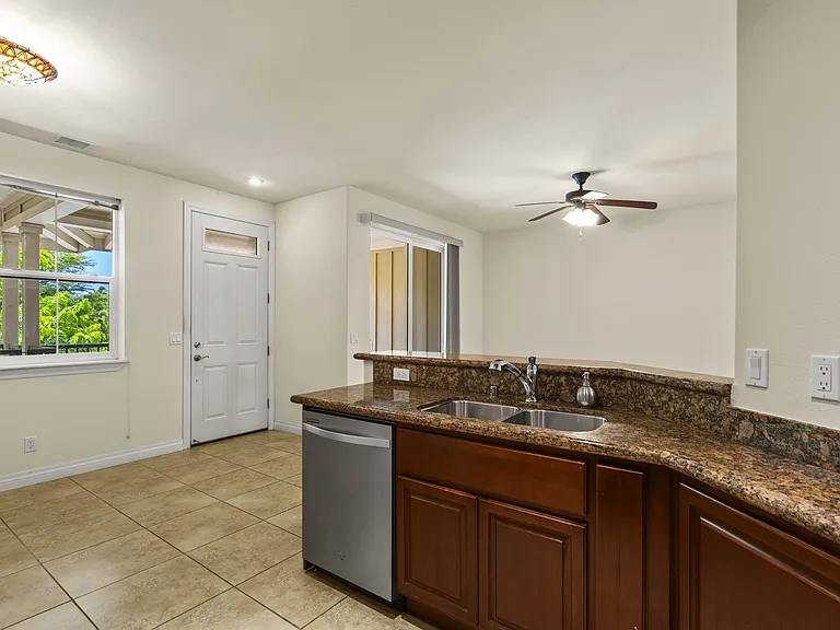 23 One Hali Ln #LANE8-202 — Photo 8