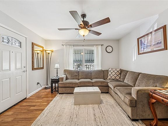 2nd image of 784 Ohio River Blvd
