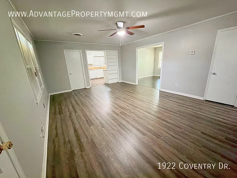 1922 Coventry Dr — Photo 4