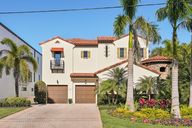 Brightwaters Blvd NE-001.jpg