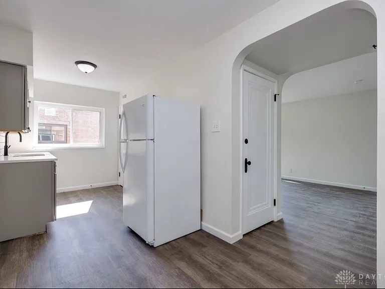 531 Hadley Ave #4 — Photo 11