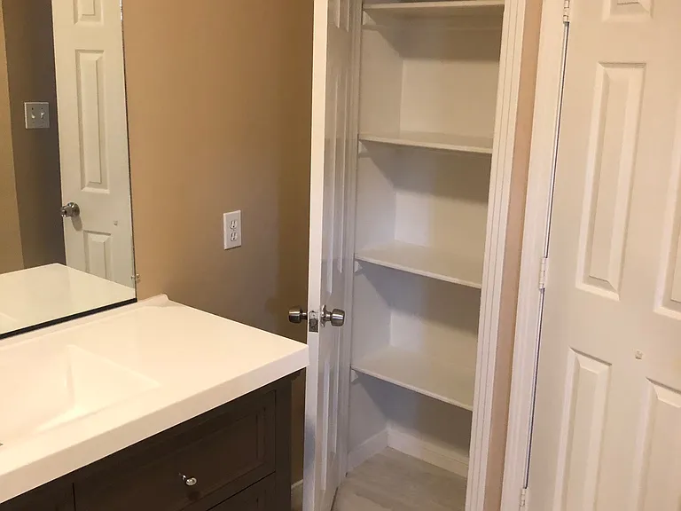 4122 Drake St — Photo 19