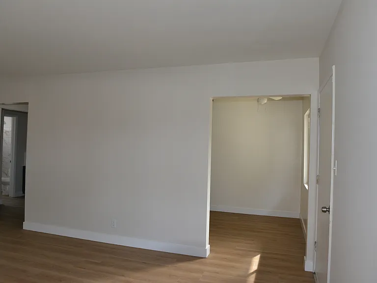 10752 California Ave #D — Photo 9