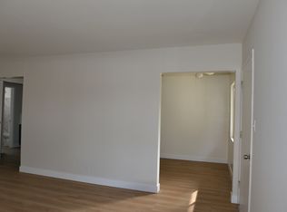 10752 California Ave APT D, Lynwood, CA 90262