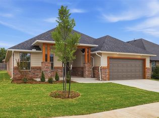 9033 NW 74th St, Yukon, OK 73099