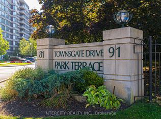 81 Townsgate Dr #PENTHOUSE 208, Vaughan, ON L4J 8E6