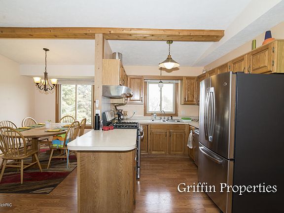 5th image of 5891 Appleview Dr SE