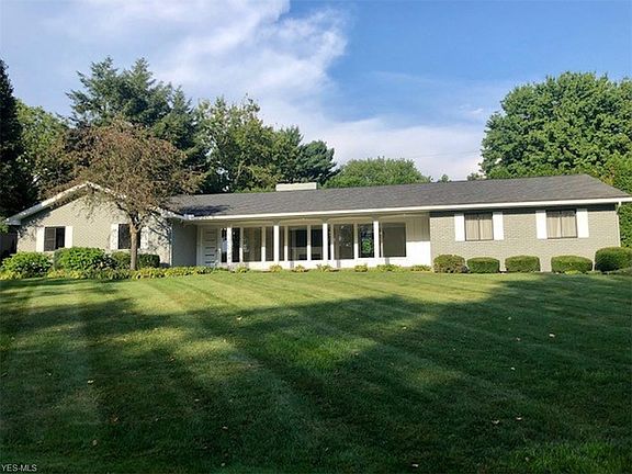 2nd image of 2987 Silverview Dr