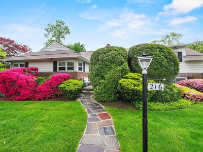 216 Colonial Parkway N, Yonkers, NY, 10710