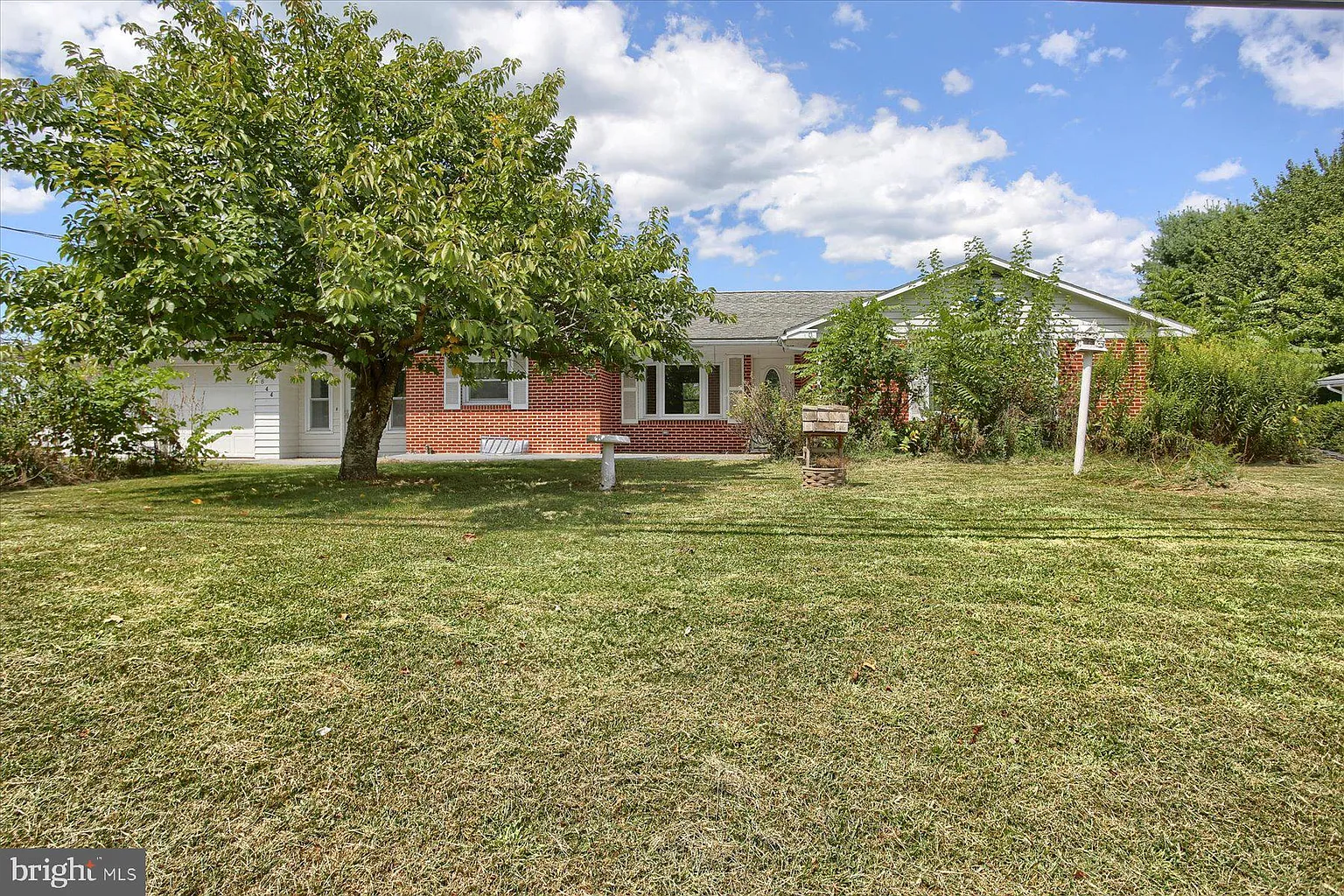 644 W Siddonsburg Rd photo 1