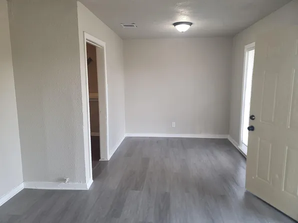 5322 Pershing St, Houston, TX 77033