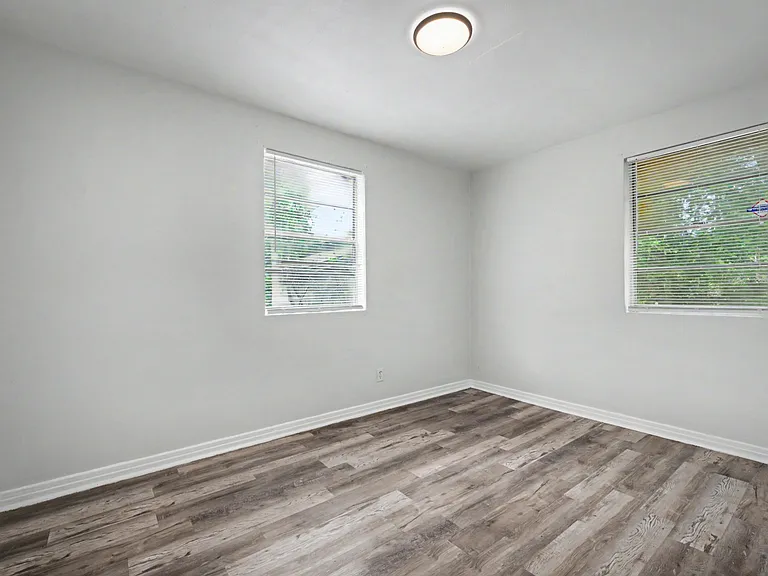 3516 Penton St — Photo 13