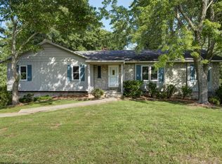 2438 S Blackman Rd, Springfield, MO 65809