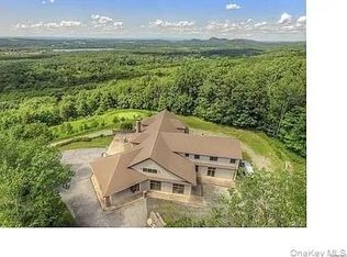 58 Strang Ln, Warwick, NY 10990