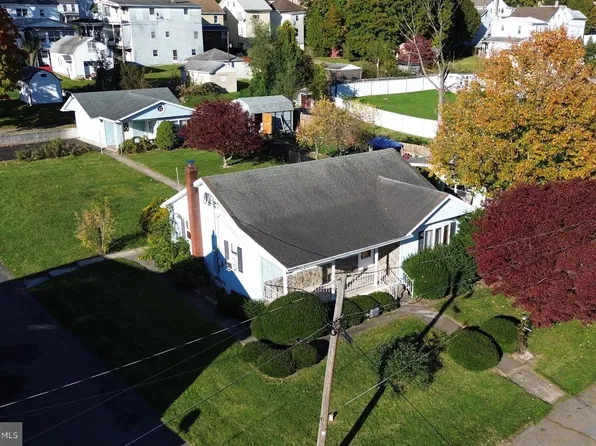1803 E Wiconisco St, Tower City, PA 17980