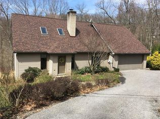 321 Lakewood Dr, Butler, PA