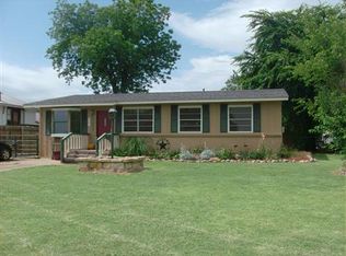 1021 W 5th St, Hobart, OK 73651