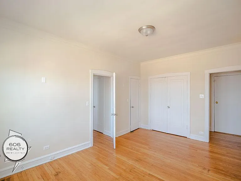 2208 S 57th Ave #10 — Photo 20