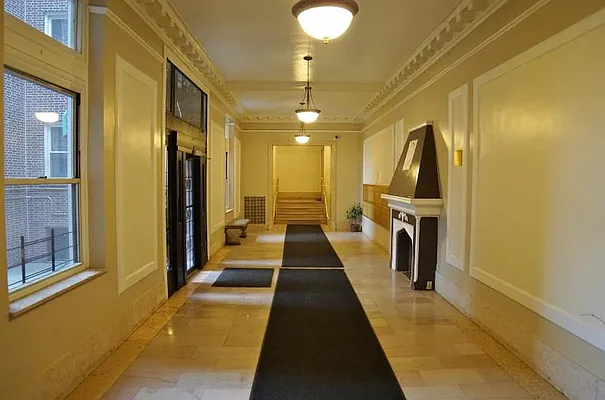 Rented by R New York | media 15