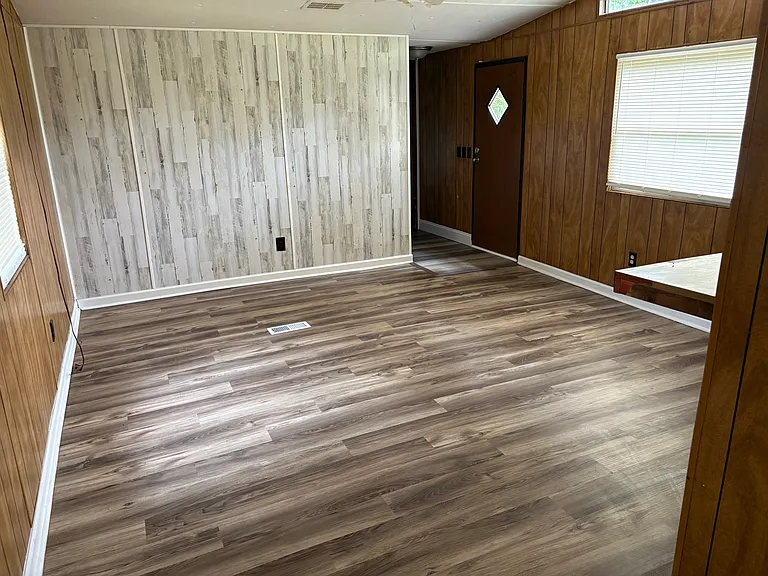 323 Birmingham Ave — Photo 5