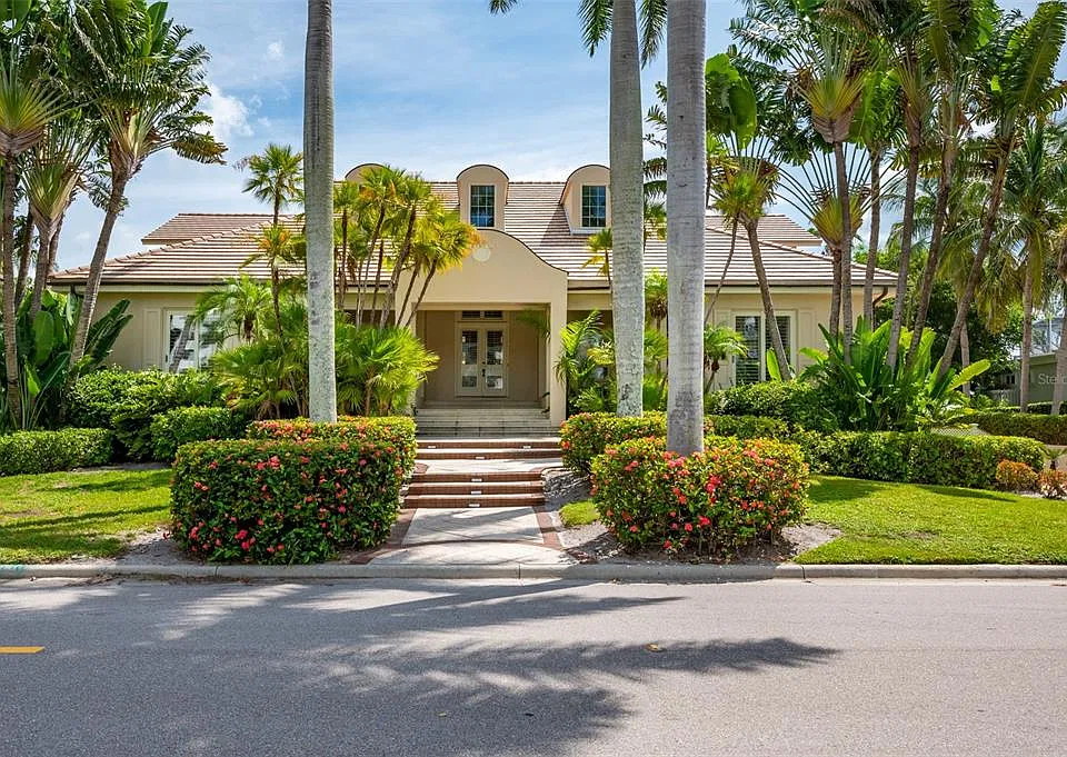 981 Longboat Club Rd