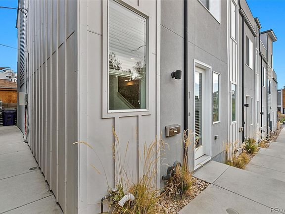 3rd image of 1823 Hooker St #Unit # 2