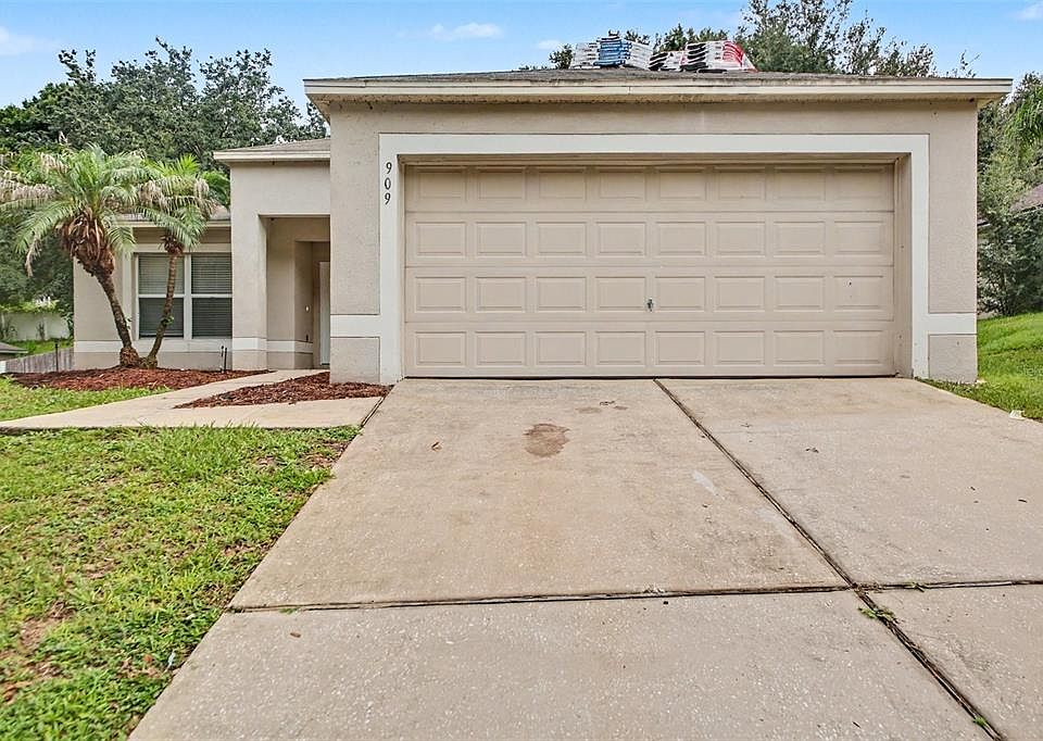 1st image of 909 Bristle Cone Ct